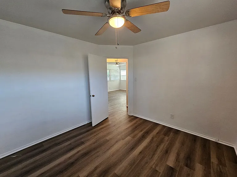 459 Pagano Ct — Photo 16