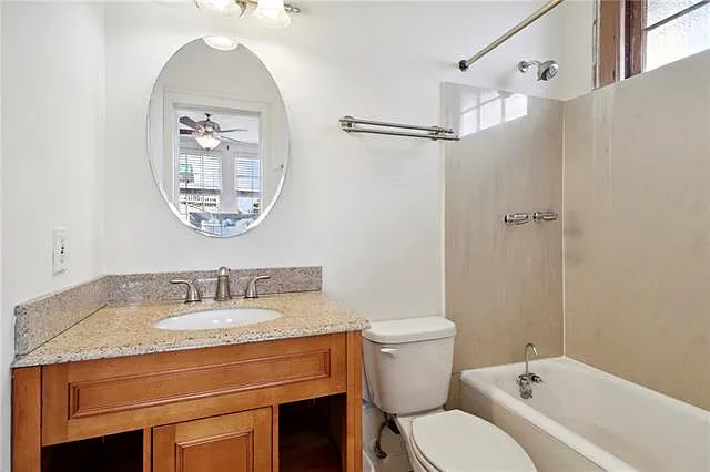 4239 Saint Charles Ave #K — Photo 10