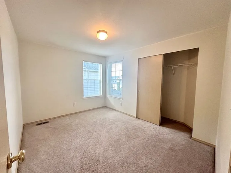 11447 SE 195th Pl — Photo 17