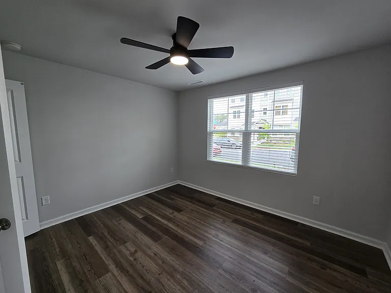 3004 Honeymyrtle Ln — Photo 5