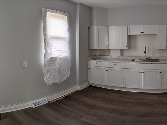 3rd image of 37 Le Blanc St