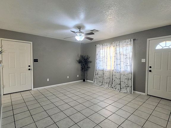 4th image of 10429 E 37th St