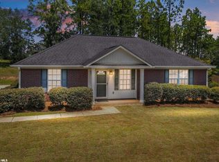 101 Lucy Dr, Bay Minette, AL 36507