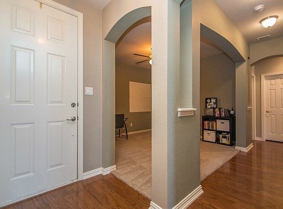 2nd image of 4144 Woodland Trl