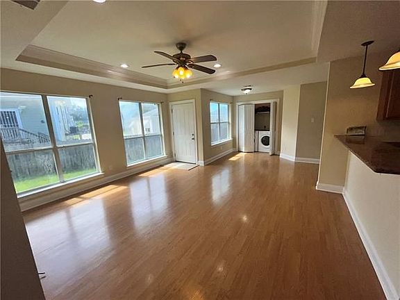 3rd image of 516 Wallace Dr