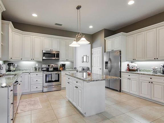 5th image of 7280 Millbrook Oaks Dr