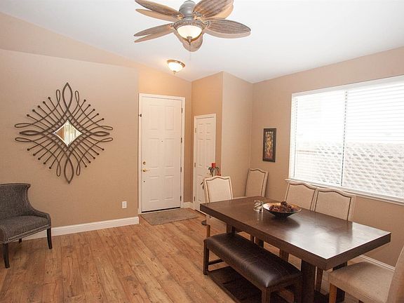 3rd image of 1607 Blanchard Dr