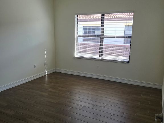 5th image of 9441 Sardinia Way APT 102
