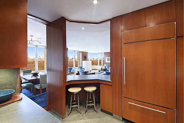 Sold by Stribling | media 22