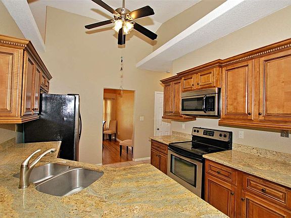 3rd image of 474 Elcino Dr