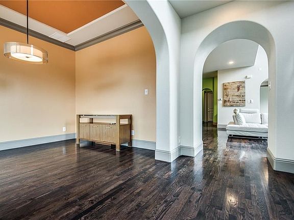 3rd image of 7059 Comal Dr