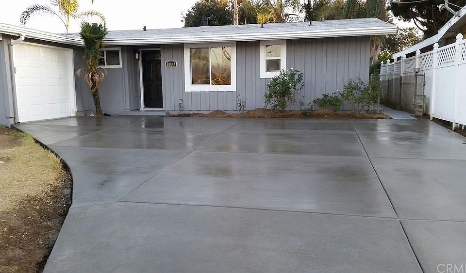 1st image of 16644 E Cypress St