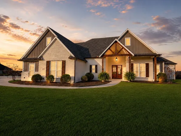 230 Low Bird Ln, Waxahachie, TX 75167