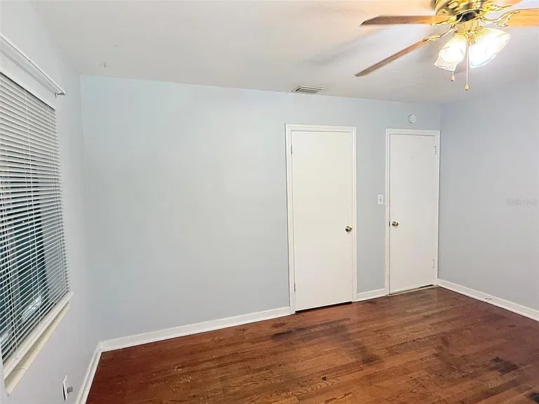 4935 Emerson Ave S — Photo 13