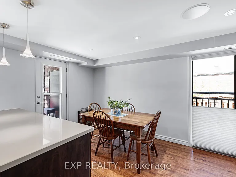 15390 Yonge St #104 — Photo 7