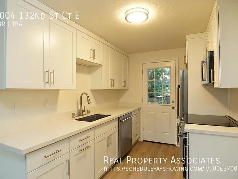 5004 132nd Street Ct E — Photo 2