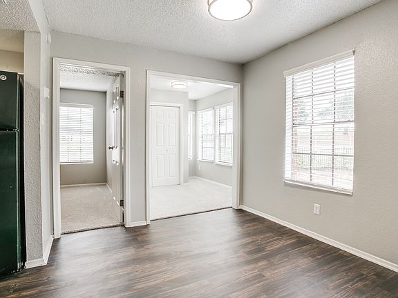 5th image of 6011 Oakland Hills Dr #111