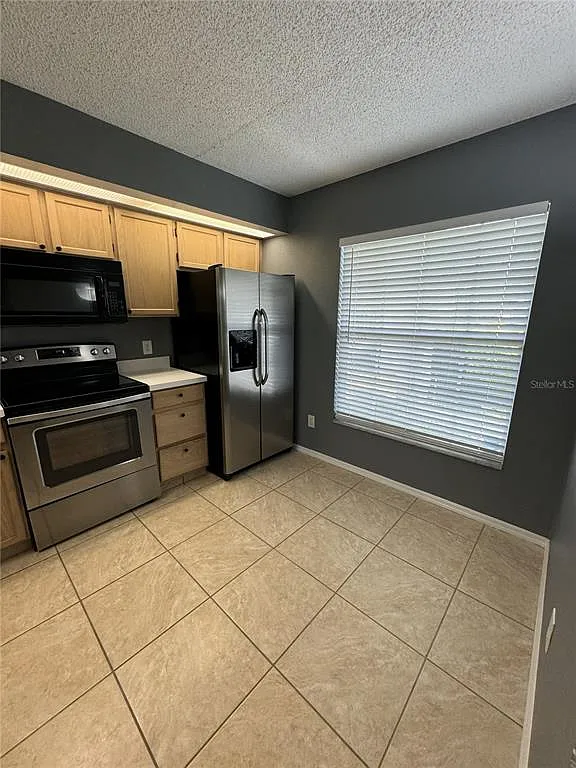 2 bed, 2.0 bath, 1013 sqft, $1,750 — Photo 4