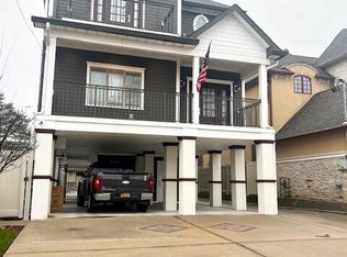 498 Holton Ave, Staten Island, NY 10309