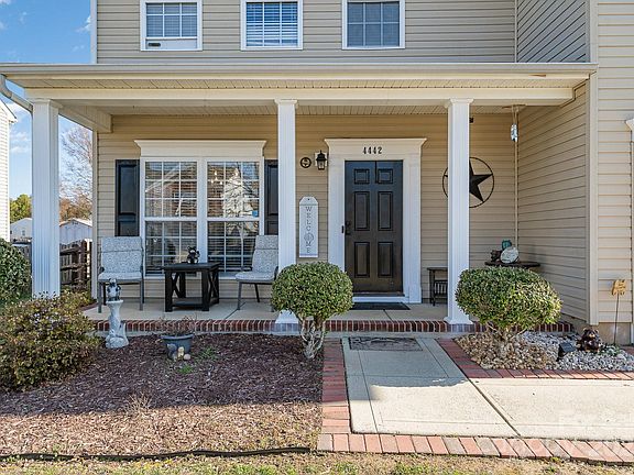 3rd image of 4442 Golden View Dr