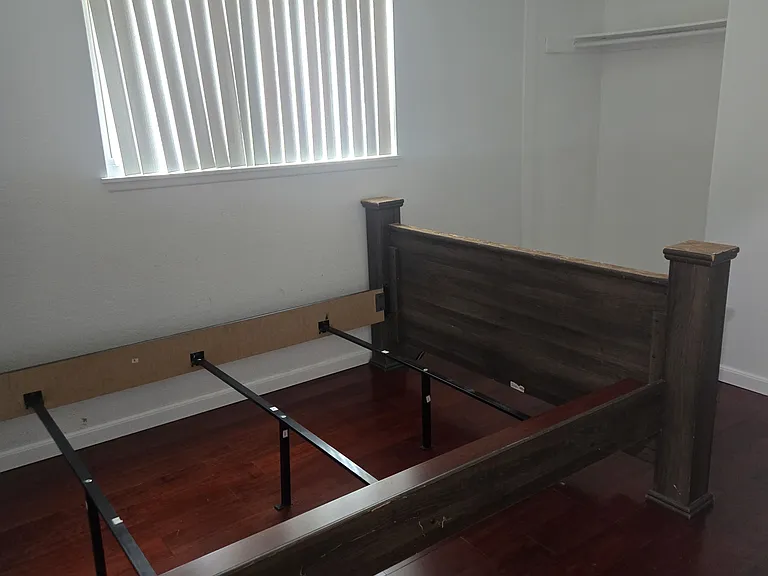 1916 E Brookside Dr #1 — Photo 3