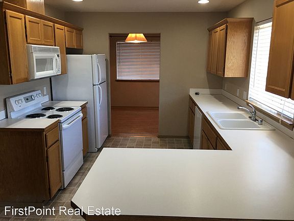 2nd image of 17414 90th Avenue Ct E
