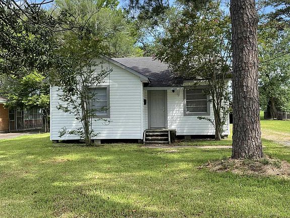 2nd image of 950 Palermo Dr