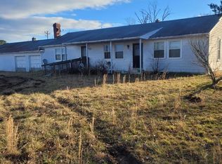 1361 Stoney Point Rd, Farmville, VA 23901