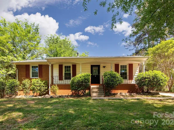 5616 Coulee Pl, Charlotte, NC 28217