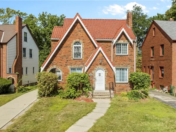1254 Castleton Rd, Cleveland Heights, OH 44121