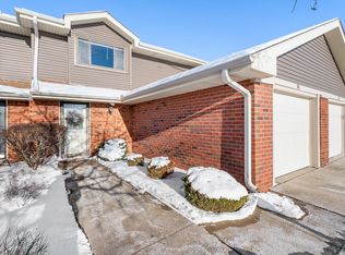 8323 Fairbanks St APT 3E, Crown Point, IN 46307