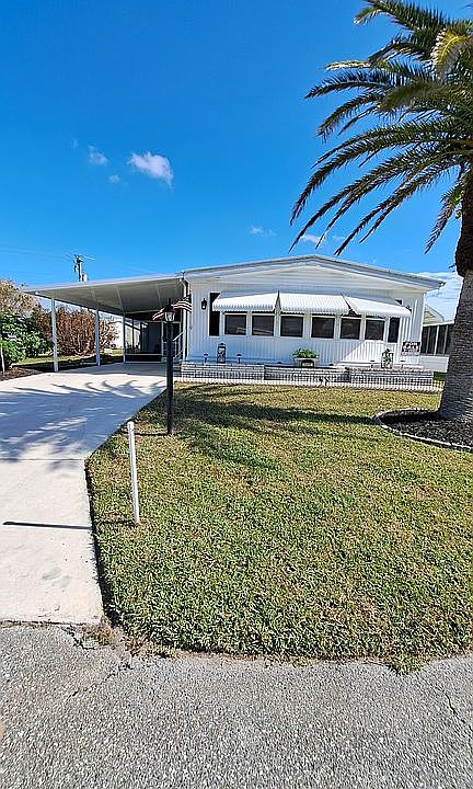 Harbor Isles 55+ Community. 