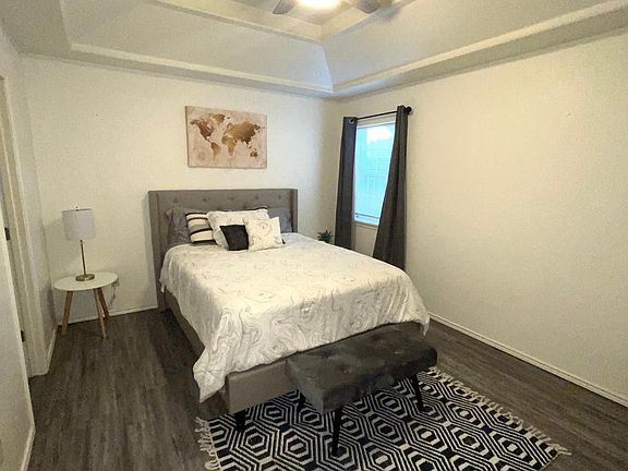 4th image of 2402 Kimberly Ln #4