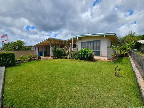 1956 Hoolehua St, Pearl City, HI 96782
