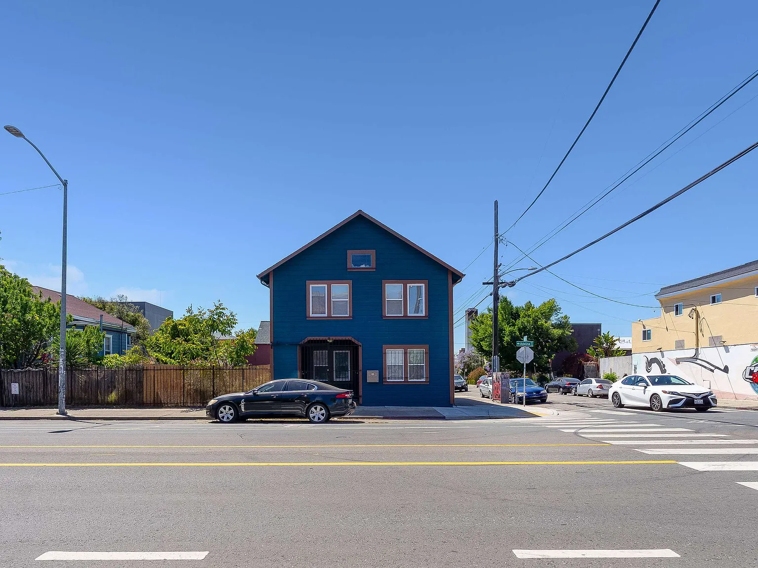 2 bed, 800 sqft, $2,850 — Photo 1