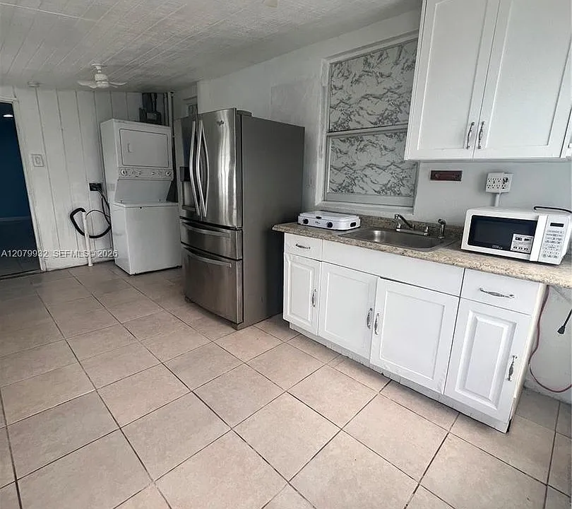 828 SW 3rd St #828