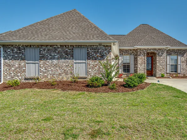 808 Glenwild Cir, Canton, MS 39046