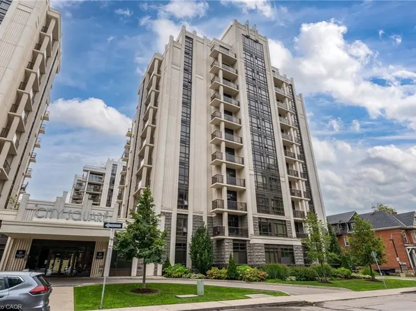 85 Robinson St #304, Hamilton, ON L8P 0B9