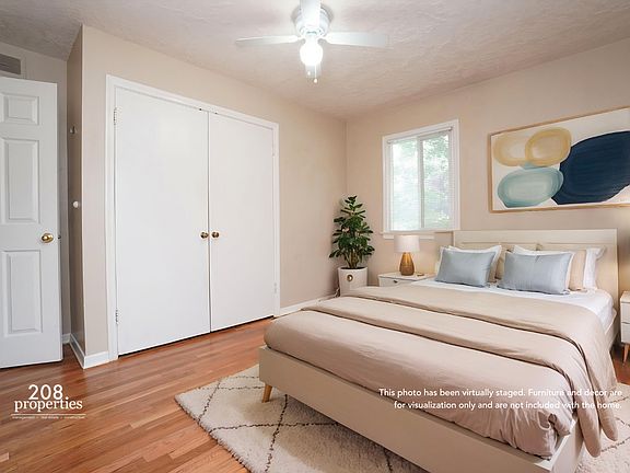 3rd image of 1517 S Chrisway Dr