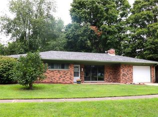 101 Meadowlane Dr, Catlin, IL 61817