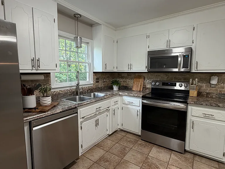 1507 Southcreek Dr — Photo 10