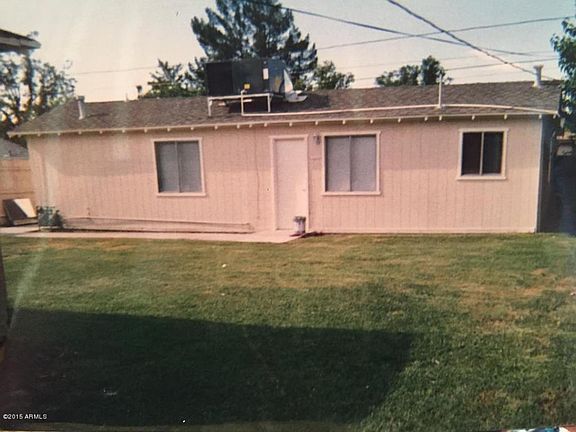 4th image of 2548 W Belmont Ave