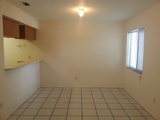 3rd image of 7015 Harbor Heights Dr