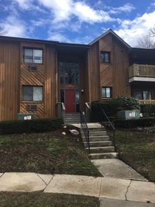 66 Riverview Dr, Bridgeport, CT, 06606