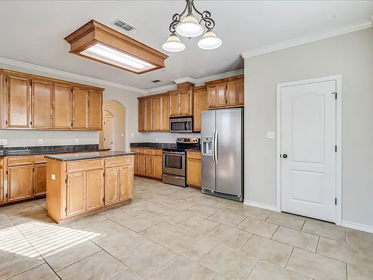5810 Aava — Photo 18