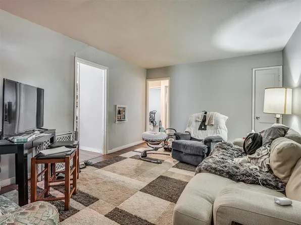 317 Babb Dr, Midwest City, OK 73110