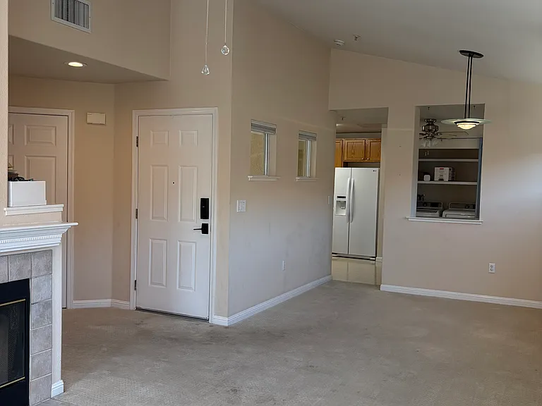 1690 Civic Center Dr — Photo 5