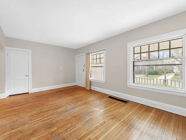 1695 Glenmont Rd — Photo 36