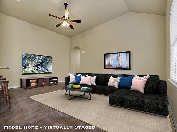 4th image of 379 Joanne Loop #A & B