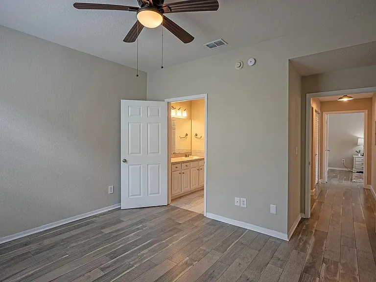 13700 Richmond Park Dr N #1501 — Photo 15